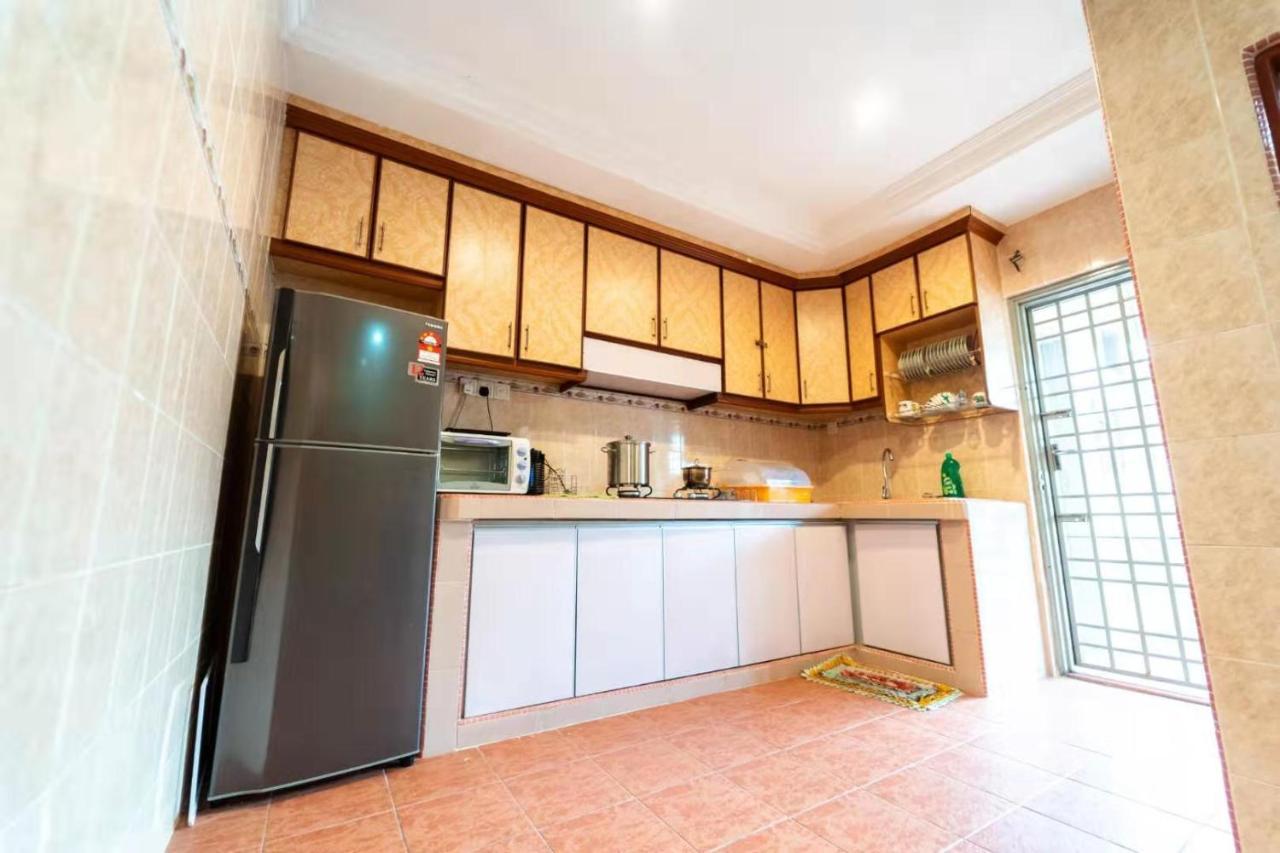 Star Light Homestay Sitiawan Ngoại thất bức ảnh